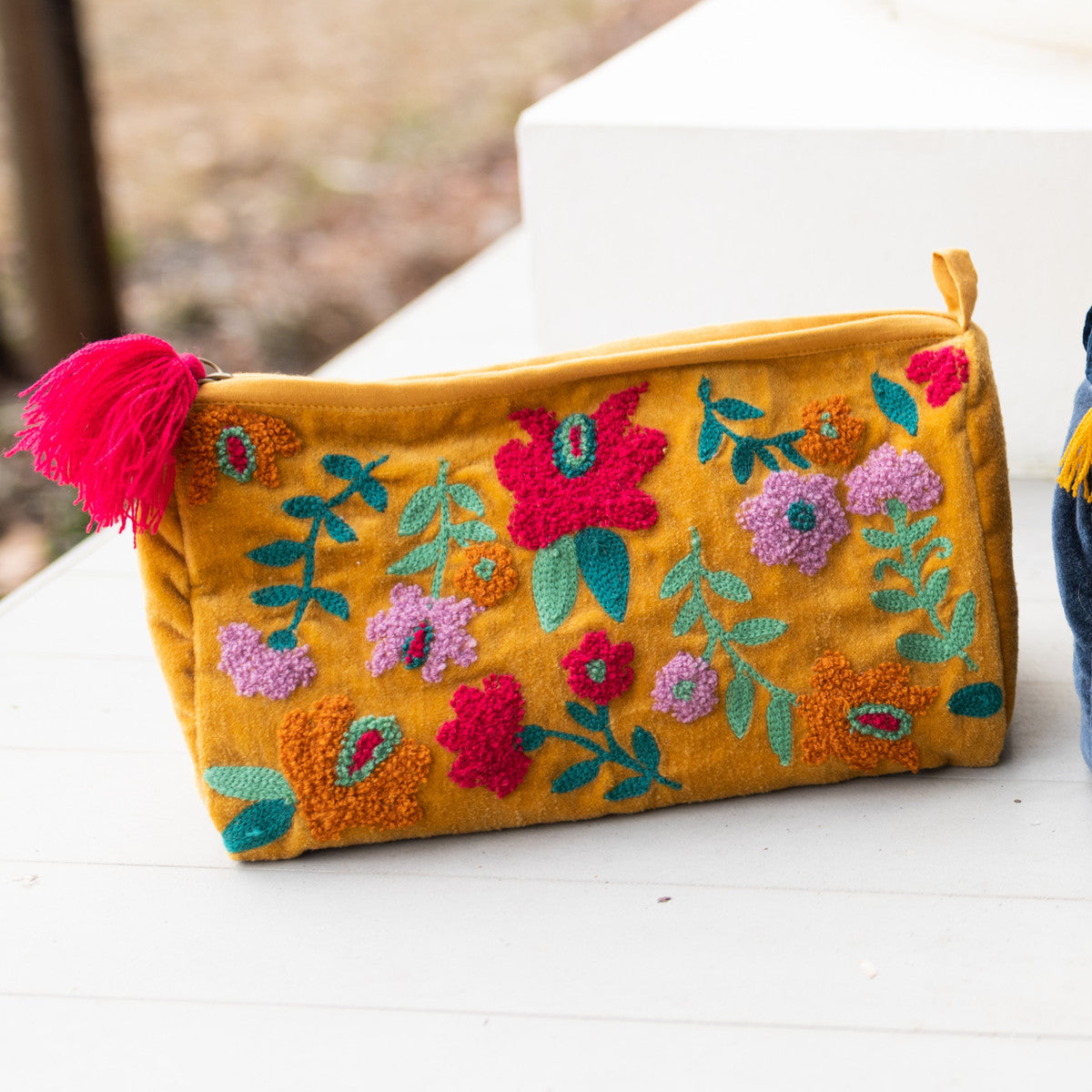 BLOOM TOILETRY BAG